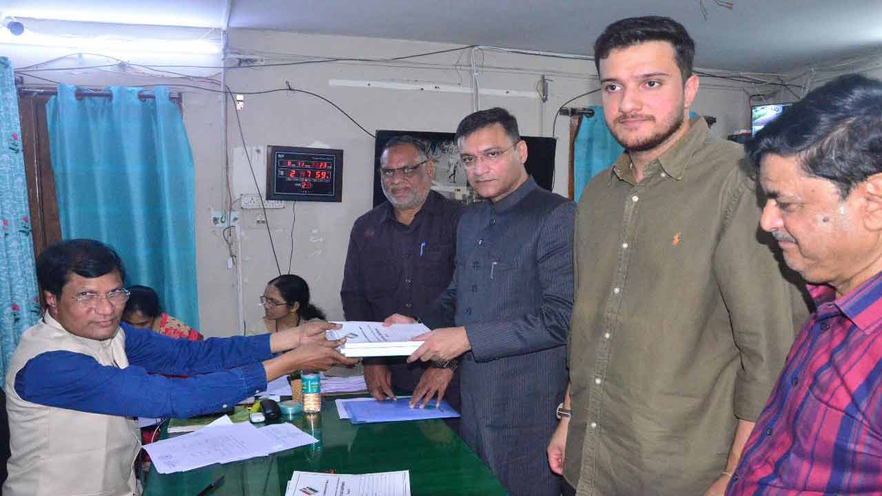 Akbaruddin Owaisi files nomination papers from Chandrayangutta constituency 