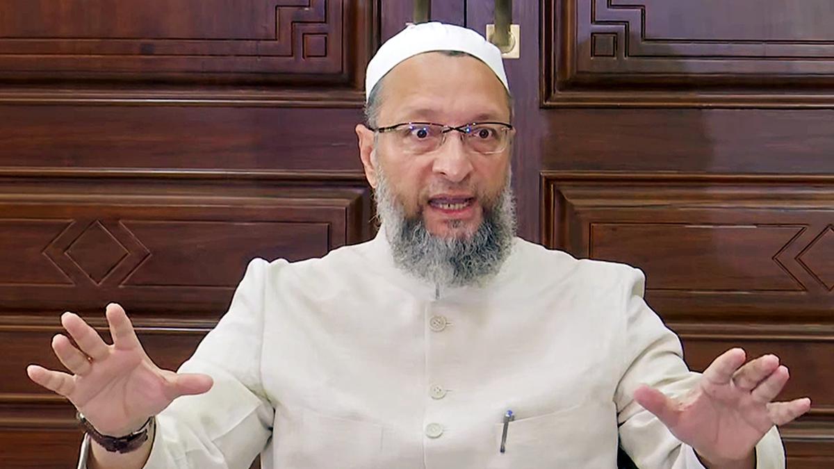 asaduddin-owaisi-slams-up-cm-adityanaths-mafia-board-remark