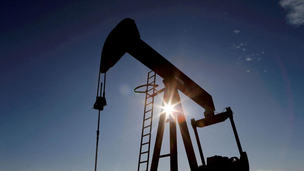 Brent Crude falls over 0.7%, WTI crude drops nearly 1%