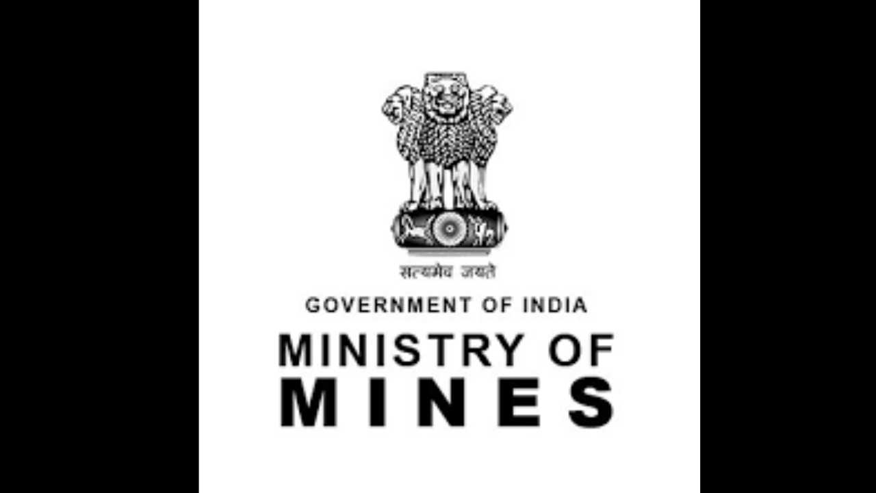 Iron ore production grows 4.1% to 158.4 MT in FY 2024-25: Mines Ministry