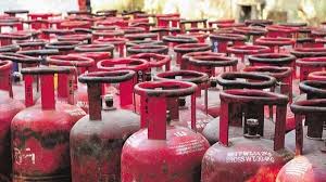 Commercial LPG rate down Rs 7 per cylinder