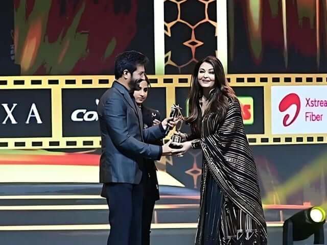 Aishwarya Rai Bachchan wins best actor (critic) award at SIIMA 2024