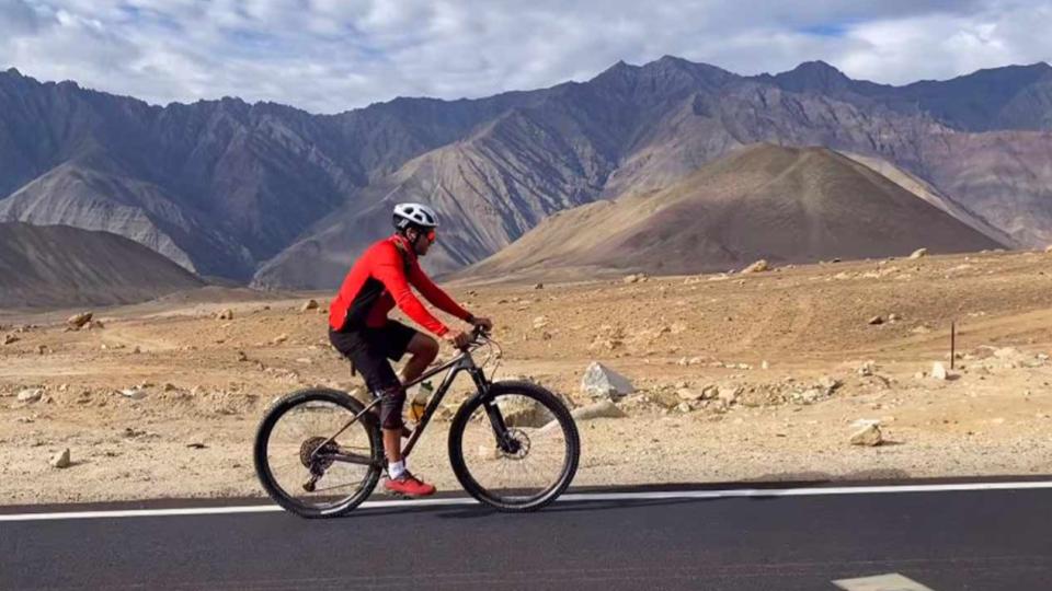 Farhan Akhtar enjoys riding bicycle in the mountains on his day off