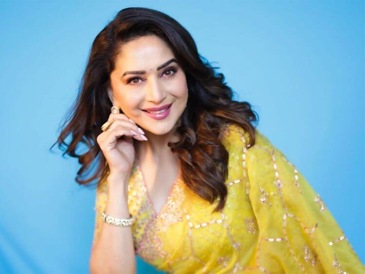 750px x 563px - Madhuri Dixit honoured with special recognition award at IFFI 2023.