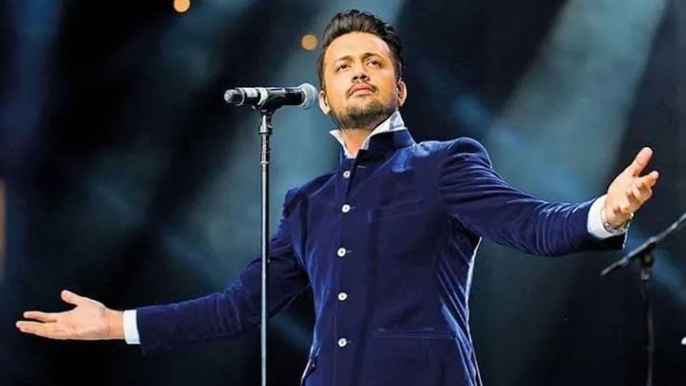 Atif Aslam reportedly rejects Saudi concert, cites respect for Holy places