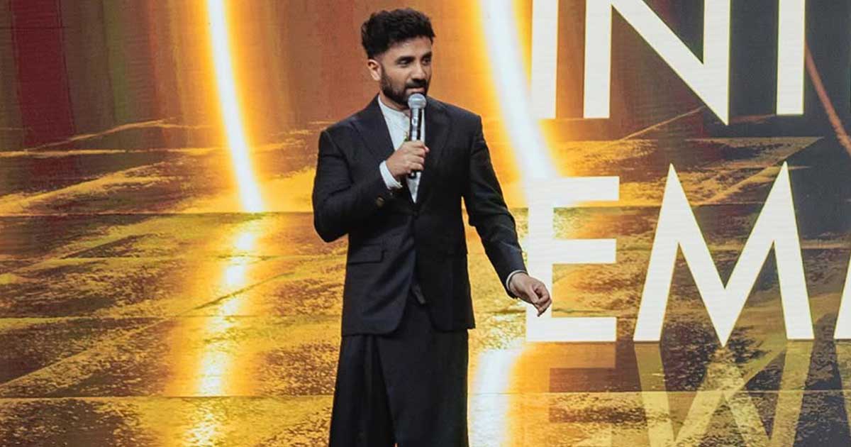 Comedian Vir Das takes a jibe at Indian award shows after watching Oscars