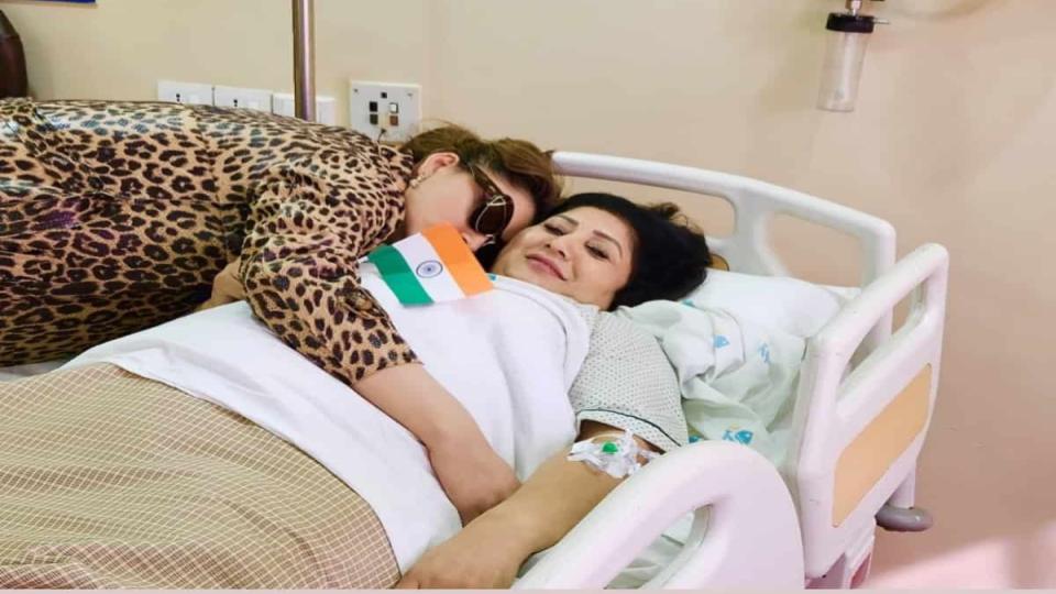 Urvashi Rautela urges netizens to pray for her mother as the latter recovers