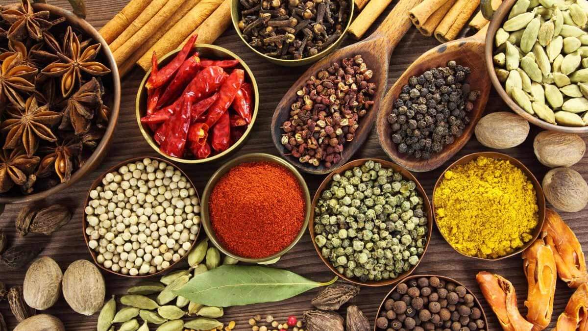 Know how consuming too much whole spices in winter can cause these 5 harmful effects on health