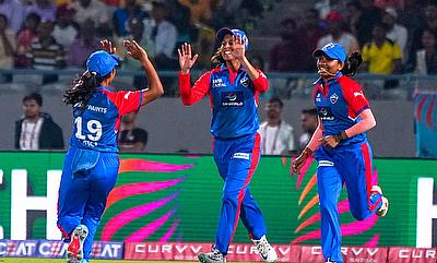 WPL 2025: Delhi Capitals beat Gujarat Giants by six wickets