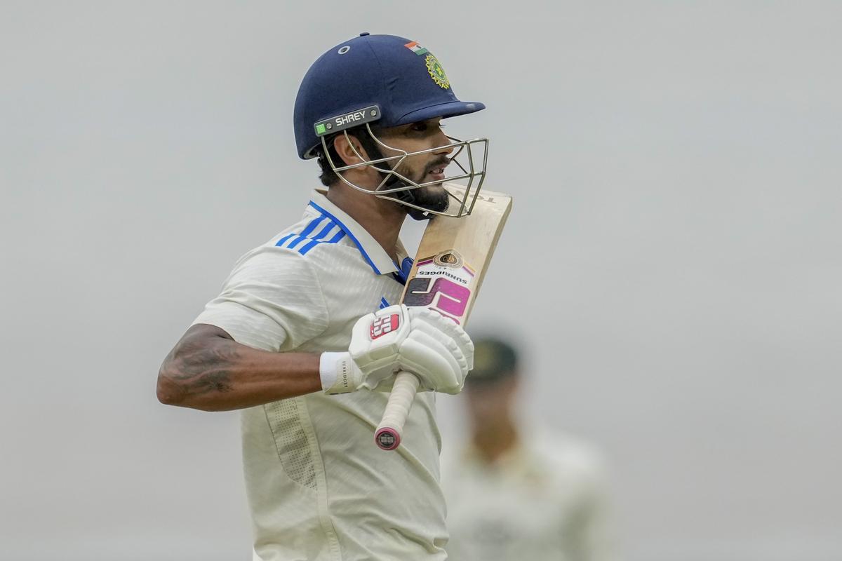 India reach 326/7 at tea on Day 3 at MCG