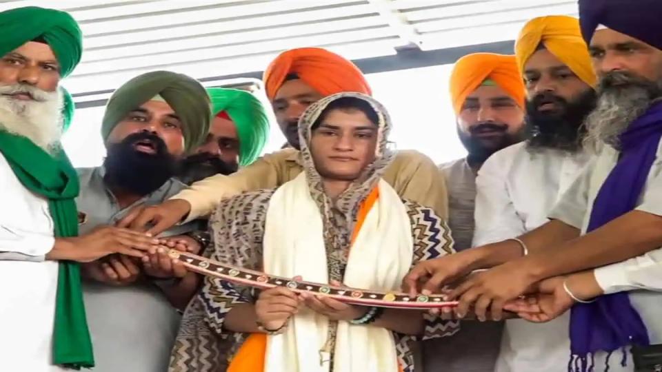 Govt should listen to protesting farmers, address their issues, says Vinesh Phogat