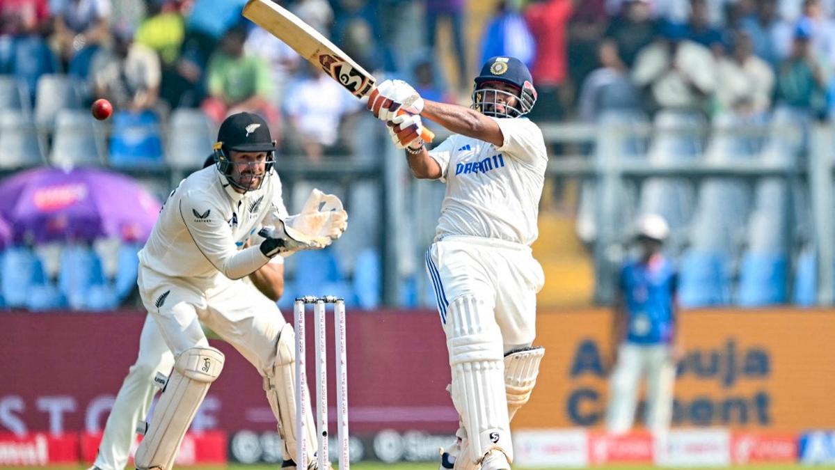 India ride on fifties by Gill, Pant to reach 195/5 at lunch