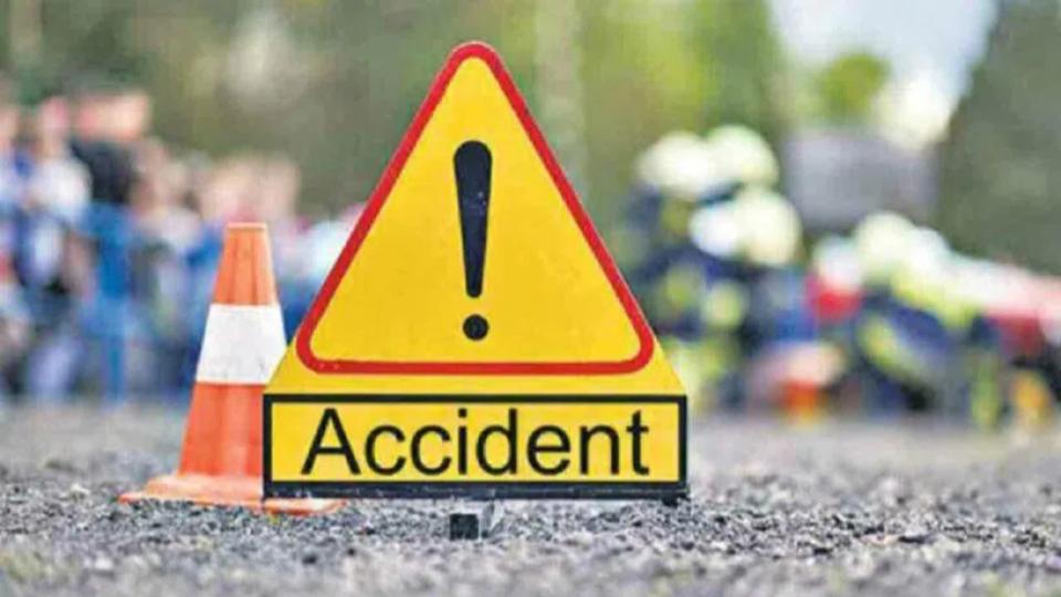 Private bus rams into RTC bus at Armaghar ‘X’ roads, RTC bus driver injured