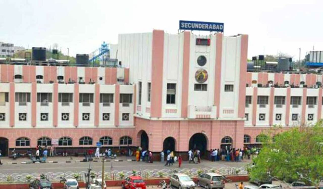 secunderabadrailwaystationgetsnewbookingoffice