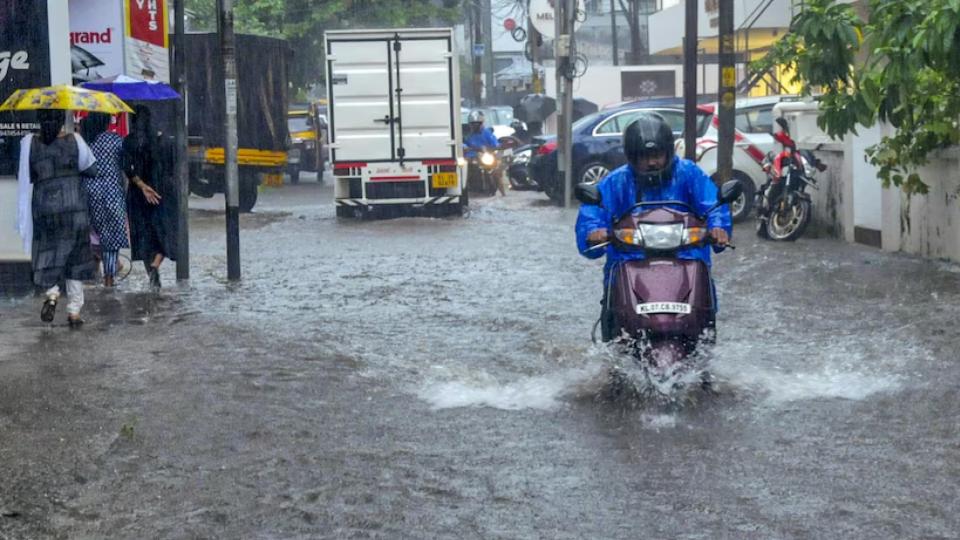IMD warns of heavy to very heavy rain alert for Telangana