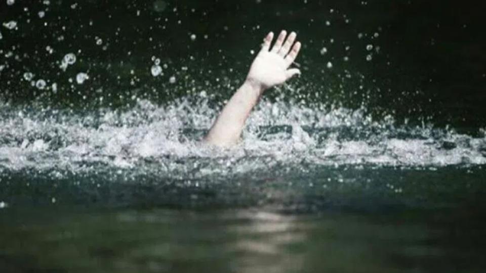 Man drowns during Ganesh idol immersion in Bhongir