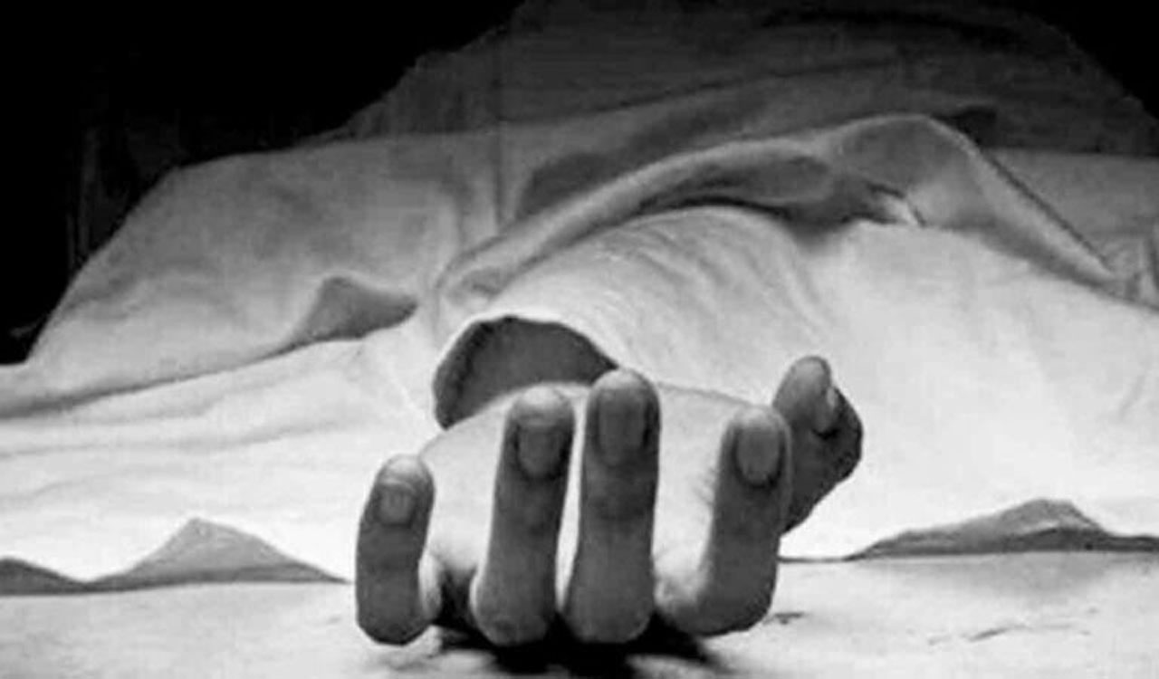 Twelve-year-old boy dies in road accident in Vemulawada