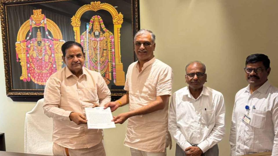 Harish asks TTD chairman to speed up Venkateshwara Swamy Temple in Siddipet