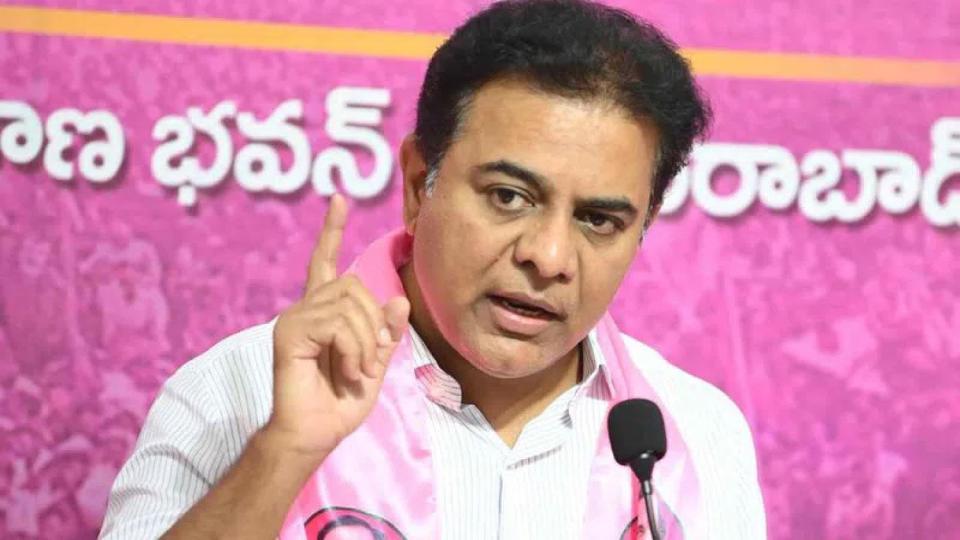 KTR condemns police attack on MLA Kaushik Reddy