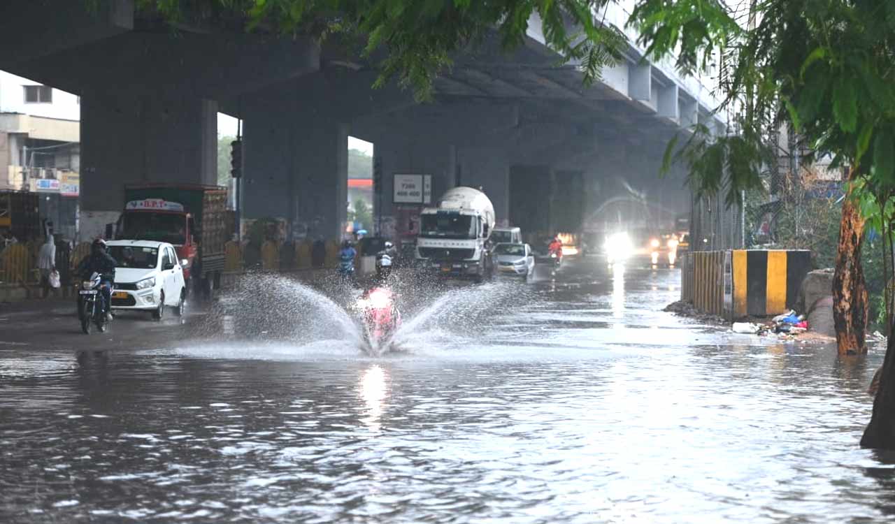 heavyrainlashedinhyderabadonmonday