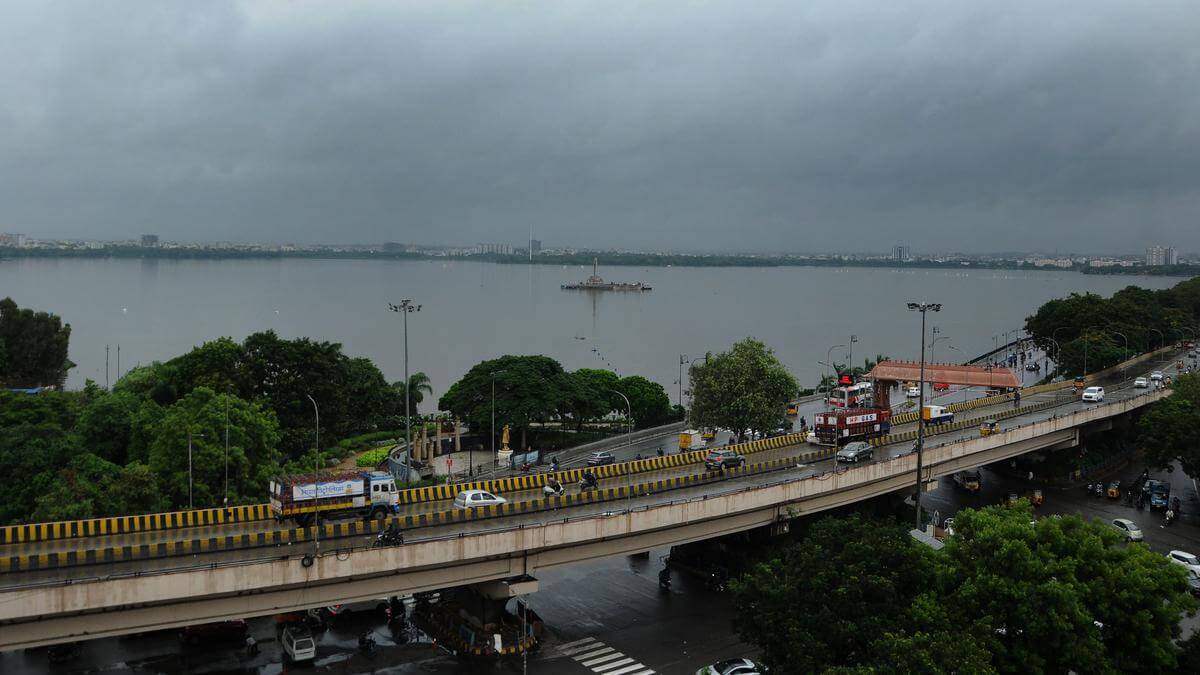 Hyderabad enjoys respite with pleasant weather; thunderstorm warning in Telangana for next five days