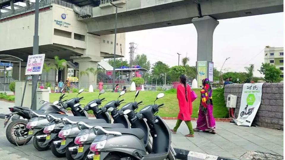 Nominal parking fee at Nagole, Miyapur Metro stations from October 6