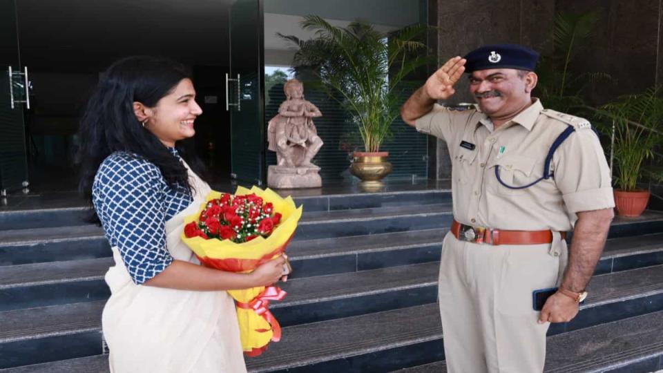 IPS father salutes UPSC topper daughter in Hyderabad