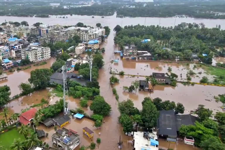 10peopledieinrainrelatedincidentsintelangana