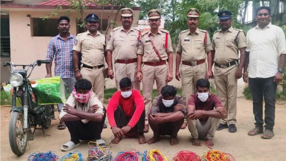 Habitual offenders nabbed for stealing cables from agriculture pumpsets in Siddipet