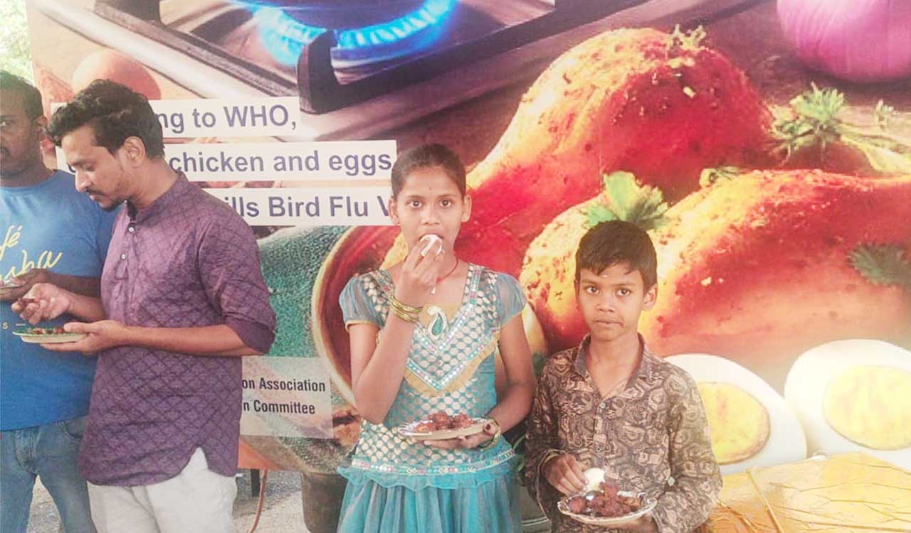 Free chicken, egg mela draws huge crowds in Hyderabad