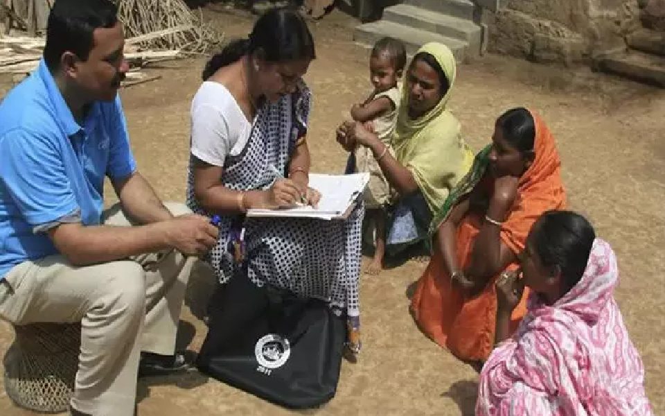 Door-to-door survey begins in Nizamabad, Kamareddy