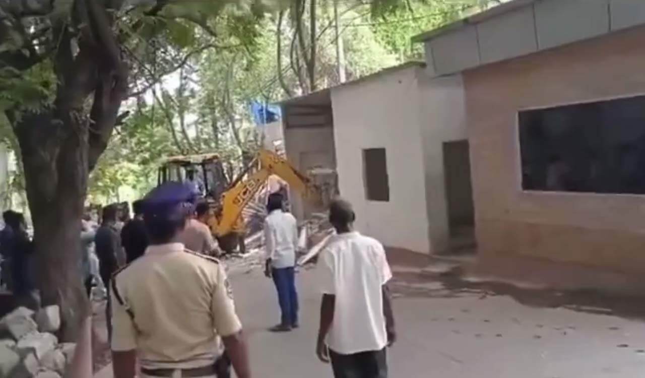 Illegal structures outside Jagan’s house in Hyderabad demolished