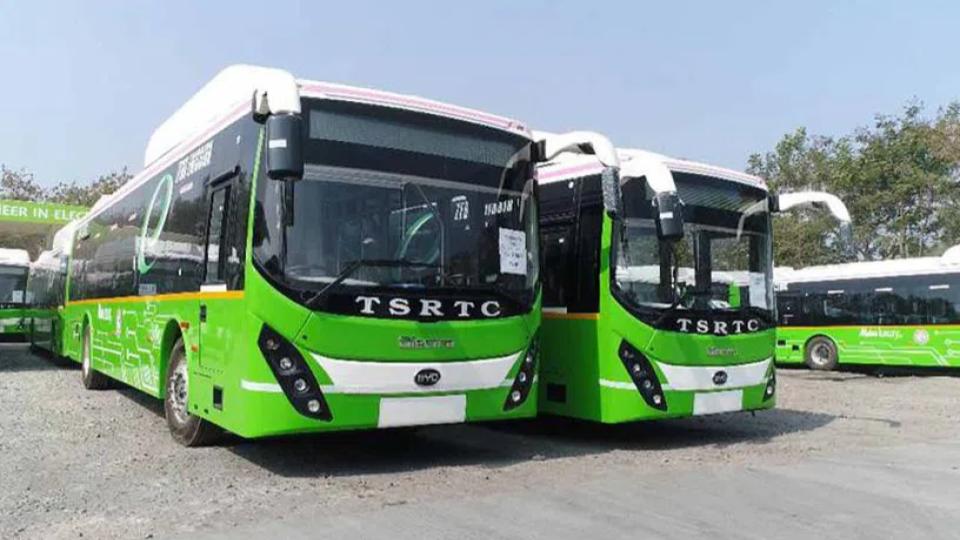 Electric AC buses between Koti and Madhapur for IT crowd