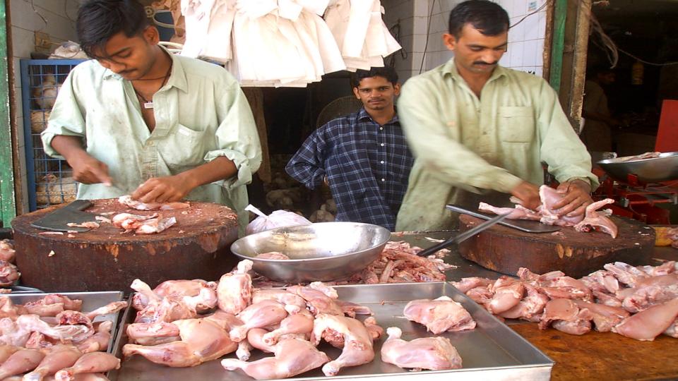 Police impose fine on shops for selling meat on Gandhi Jayanti in Medak