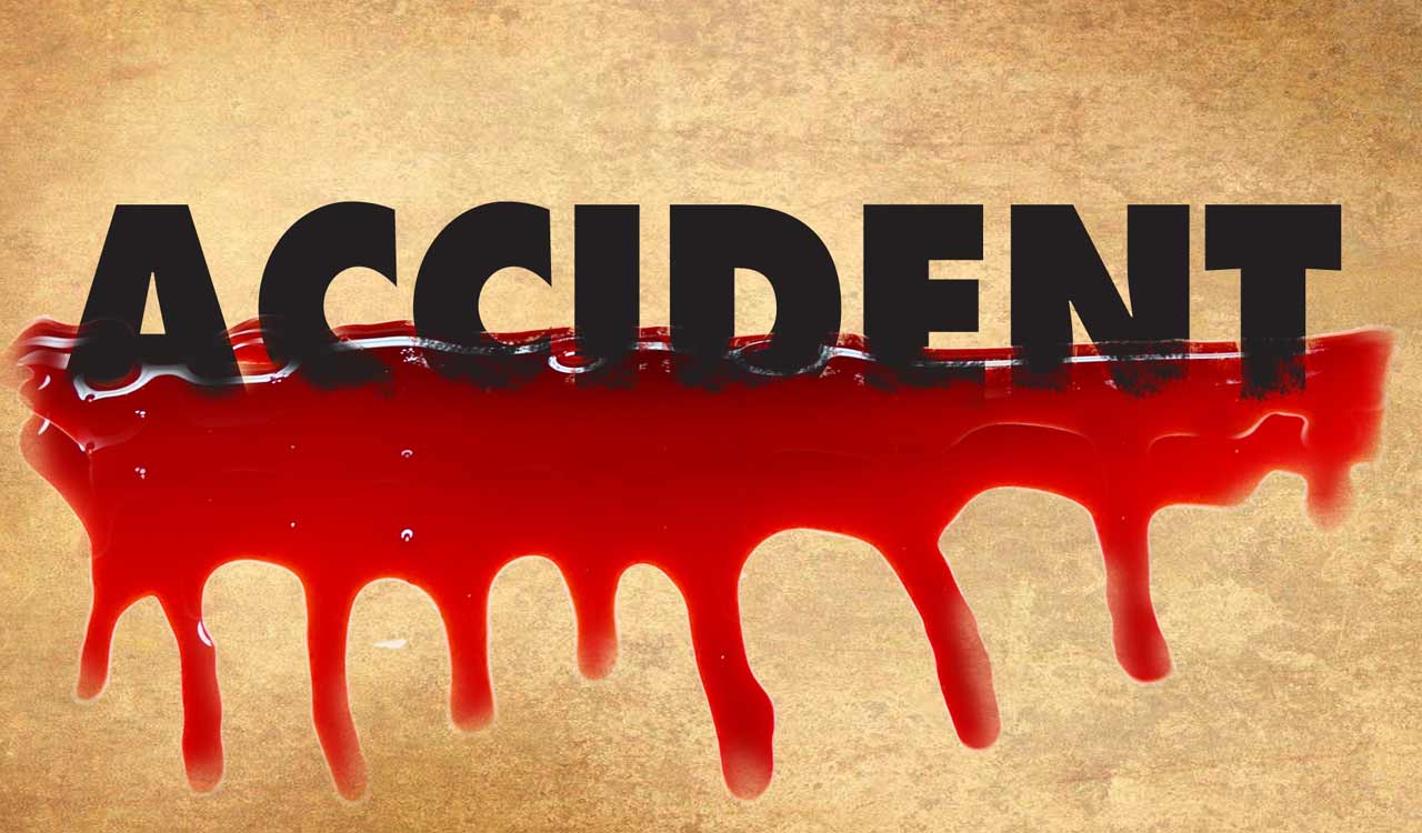 50-year-old man dies in car crash on ORR stretch in Medchal