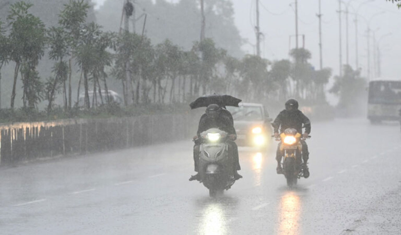 IMD issues thunderstorm alert in 27 districts of Telangana