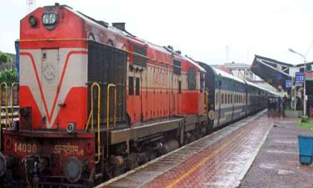 scrtoextendspecialtrainsinjulyaugusttoclearextrarushofpassengers