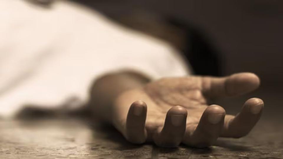 Man falls to death from 3rd floor fearing arrest for ganja use in Telangana