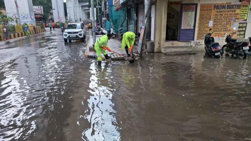 GHMC’s 534 Monsoon Emergency Teams to address waterlogging in the city