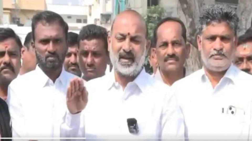 Seats you campaigned for in Maha lost, Bandi Sanjay to Telangana CM