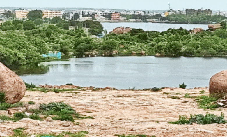 HYDRAA Inspects Encroachments on Lakes Near ORR