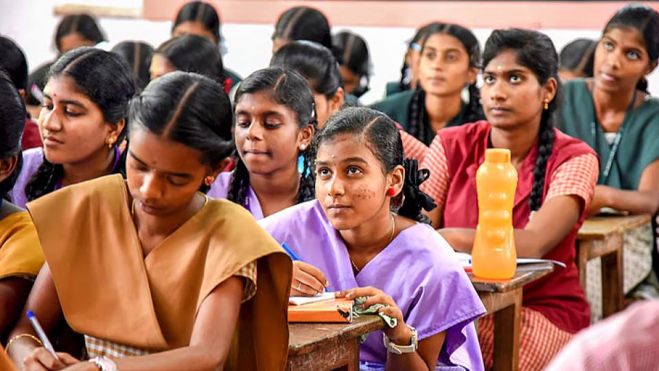 Govt schools rise, private schools decline in Telangana, MoE