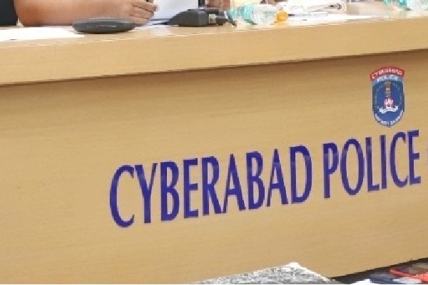 cyberabadpoliceadvisedcompaniestoexecutephasewiselogoutsofemployeestoavoidtrafficjams