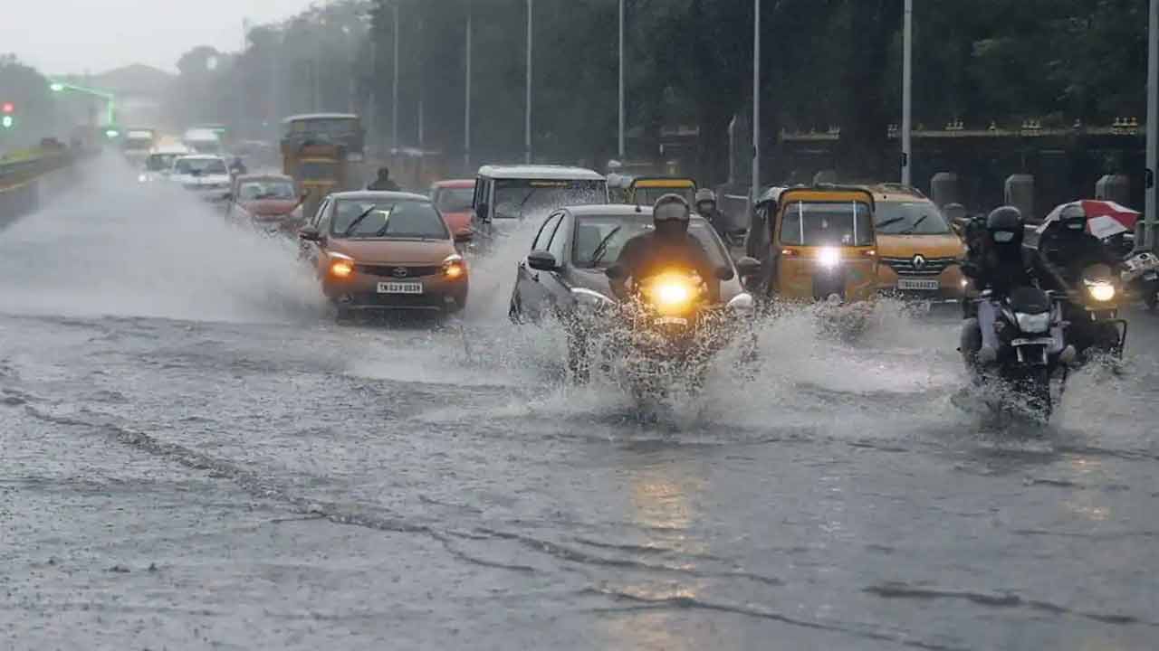 Hyderabad records heavy rain on Friday