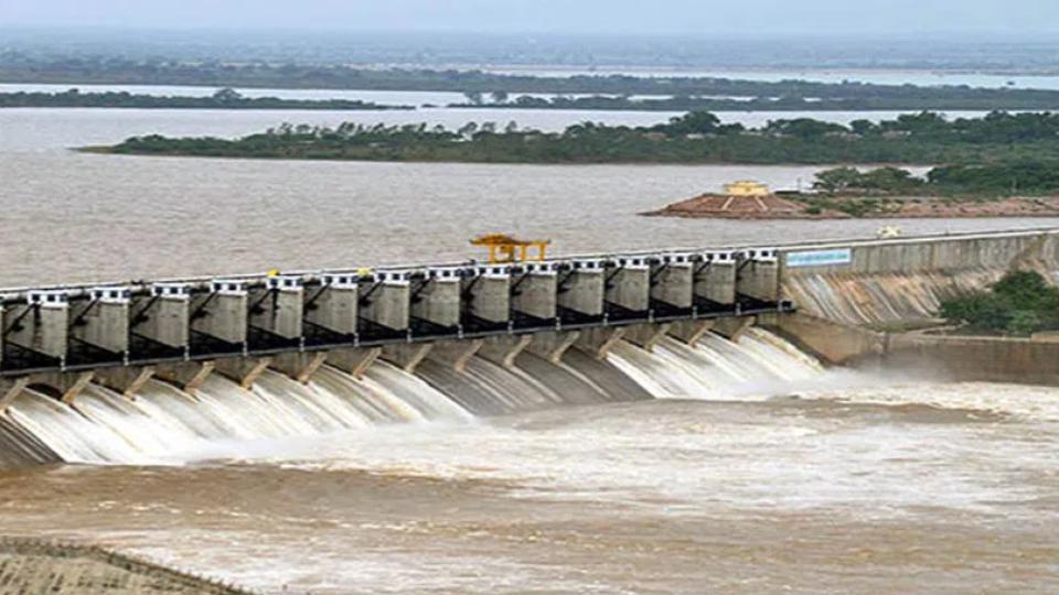 telanganarequestskarnatakafor5tmcwaterfromalmattidam