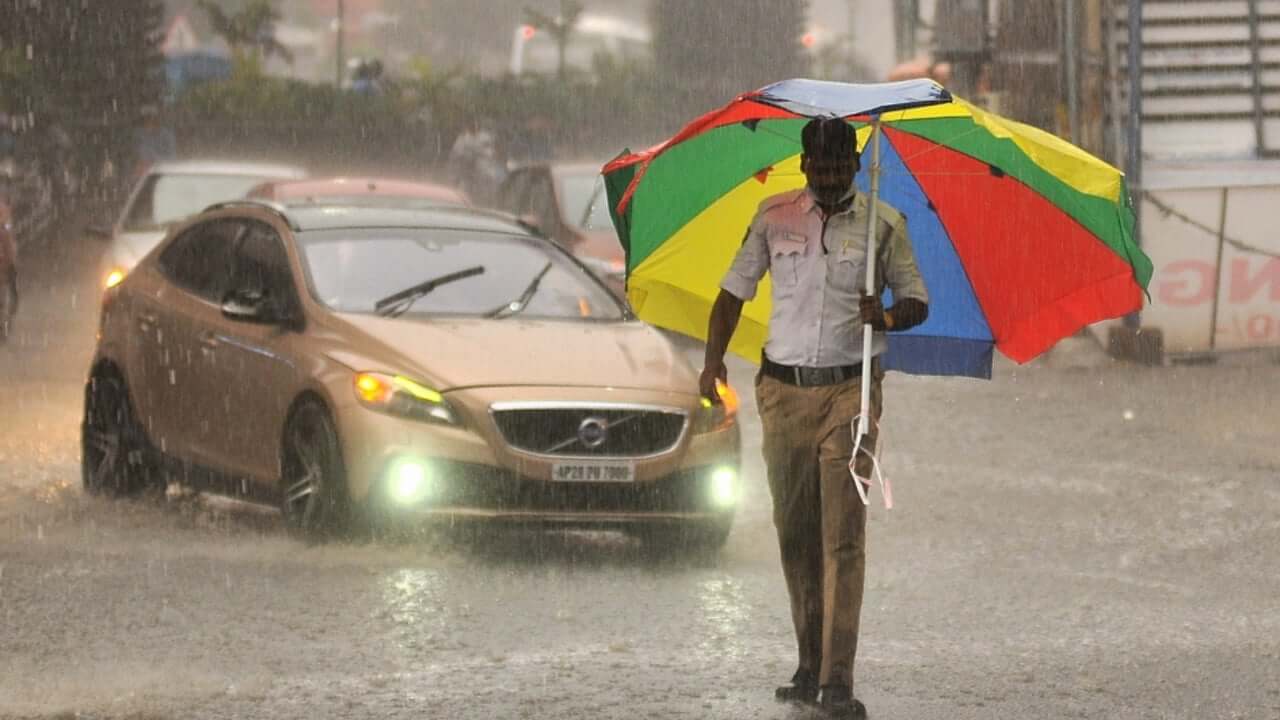 hyderabadwelcomesmonsoonshowersmorerainfallexpected