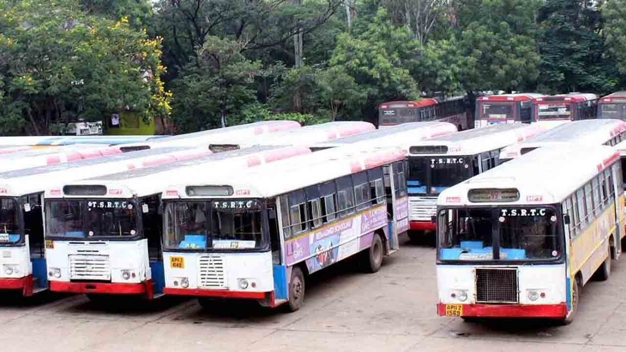RTC to provide buses to IT companies on hire in Hyderabad