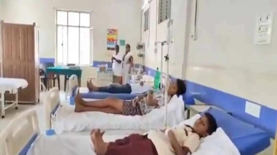 16 school students fall ill after eating sambar in Telangana