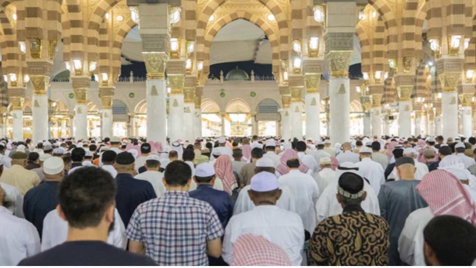 Over 5.5M worshippers prayed at Prophet’s Mosque in one week