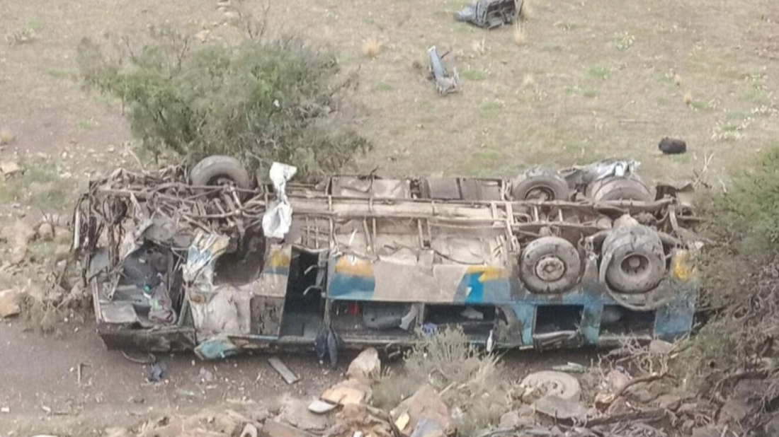 Bolivia: 31 killed, 22 injured in truck-bus collision